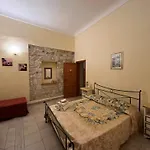 Candido Vacanze Bed & Breakfast 2*
