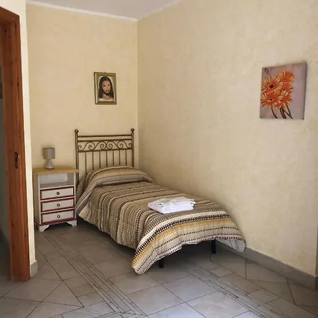 Candido Vacanze Alojamento de Acomodação e Pequeno-almoço 2*