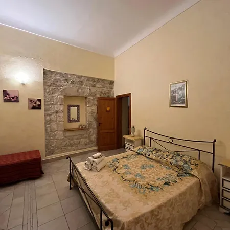 Candido Vacanze Alojamento de Acomodação e Pequeno-almoço 2*