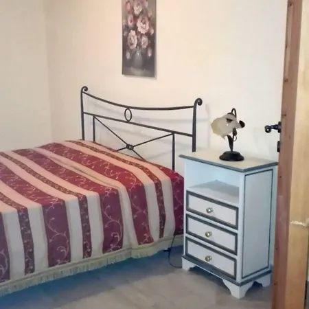 Candido Vacanze Alojamento de Acomodação e Pequeno-almoço 2*