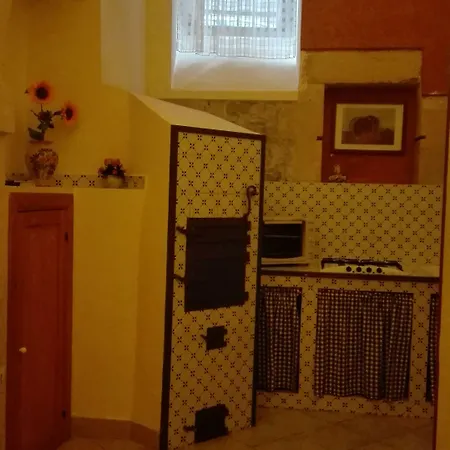 Alojamento de Acomodação e Pequeno-almoço Candido Vacanze 2*