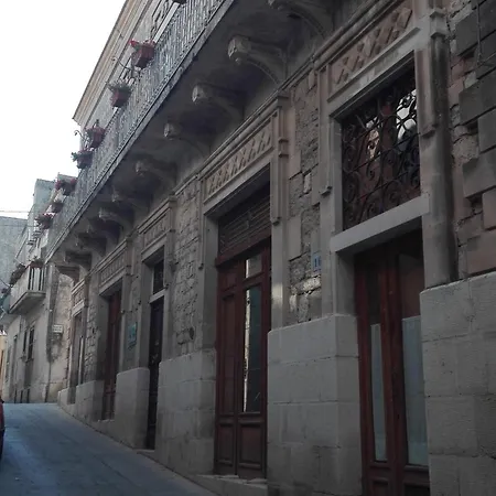 Alojamento de Acomodação e Pequeno-almoço Candido Vacanze 2*