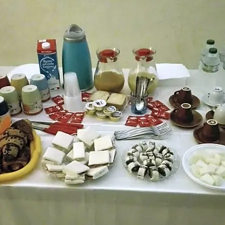 Candido Vacanze Nocleg ze śniadaniem 2*